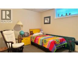 418 LAKESHORE Road - 37