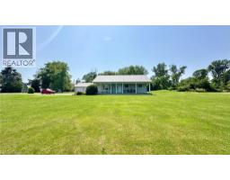 418 LAKESHORE Road - 4
