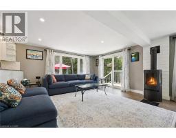 14 ASH Street - 12