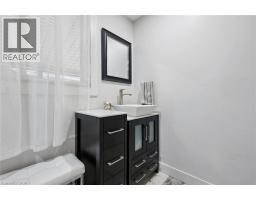 14 ASH Street - 15