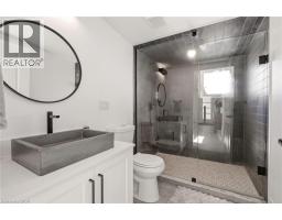 35 EMILY Street - 20
