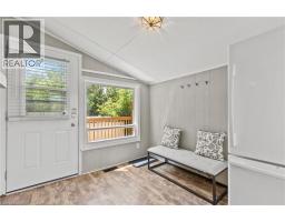 10 MONCK Street - 24