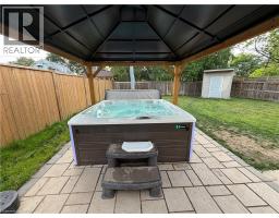 94 HOWARD Avenue - 25