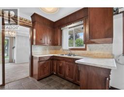 13 WADE Road - 11