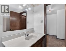 13 WADE Road - 25