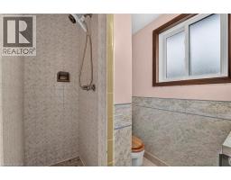 13 WADE Road - 32