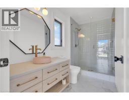 920 THOMAS PEDDER Court - 32