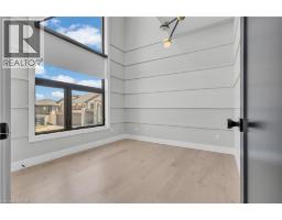 920 THOMAS PEDDER Court - 33