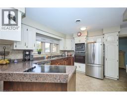 123 FAIRVIEW Avenue W - 10