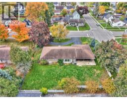 123 FAIRVIEW Avenue W - 4