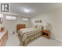 98 LONGWOOD Drive - 37