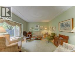 98 LONGWOOD Drive - 8