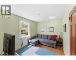 15 1/2 WOLSELEY Avenue - 13