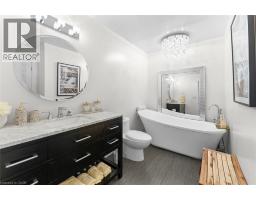 43 THOROLD Avenue - 22
