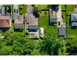 43 THOROLD Avenue - 40