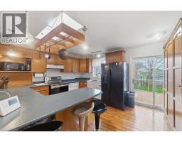 160 DAVIS Street - 12