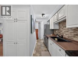 36 HAYHURST Road UnitNo. 109 - 9