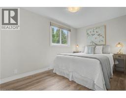 61 MAUD Street - 18