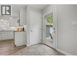 61 MAUD Street - 23