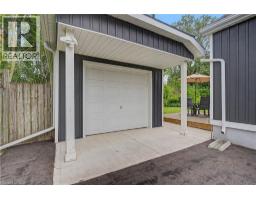 61 MAUD Street - 28