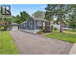 61 MAUD Street - 3