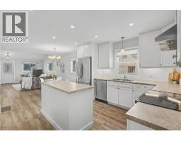 61 MAUD Street - 9