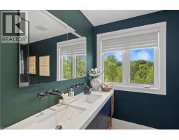 422 RIDEAU RIVER Street - 32