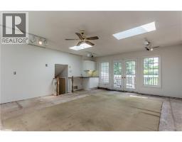 342 BRYANT Crescent - 18