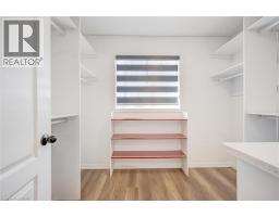 8 GANDER Crescent - 26