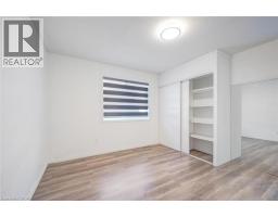 8 GANDER Crescent - 27