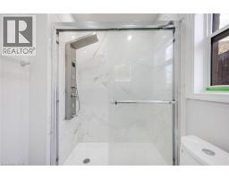 8 GANDER Crescent - 33