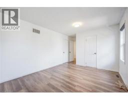 8 GANDER Crescent - 35