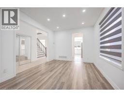 8 GANDER Crescent - 9