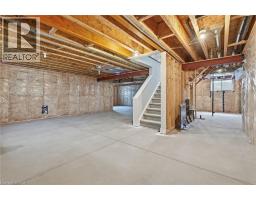 35 BUTLERS Drive N - 27