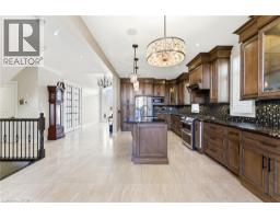 85 HILLCROFT Drive - 16
