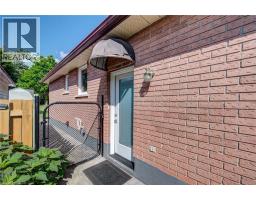 8 PAMELA Place - 5
