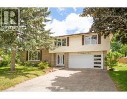 21 HALLIWELL Drive - 1