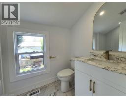 217 QUEEN Street N - 25