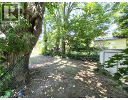 217 QUEEN Street N - 37
