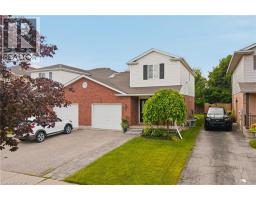 8 BITTERNUT Place - 38