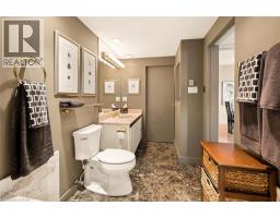 265 WESTCOURT Place UnitNo. PH9 - 38
