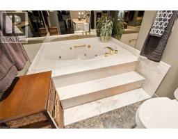 265 WESTCOURT Place UnitNo. PH9 - 40