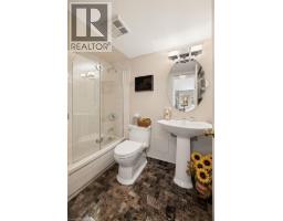 265 WESTCOURT Place UnitNo. PH9 - 42