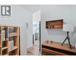 125 SHOREVIEW Place UnitNo. 102 - 5