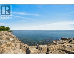 35 SOUTHSHORE Crescent UnitNo. 122 - 38