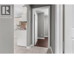 93 SHERWOOD Avenue - 17