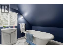 25 MCKINSTRY Street - 22