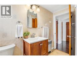 545 MOHAWK Road W - 23