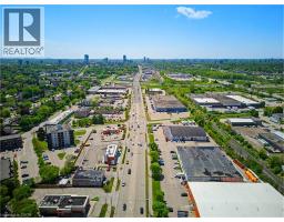65 TURNER Avenue - 32