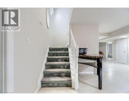 16 VOGUE Court - 38